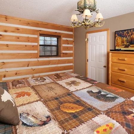 Villa Smoky View With A Twist à Pigeon Forge Extérieur photo