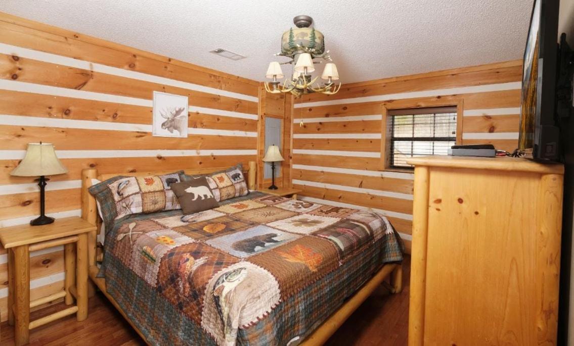 Villa Smoky View With A Twist à Pigeon Forge Extérieur photo