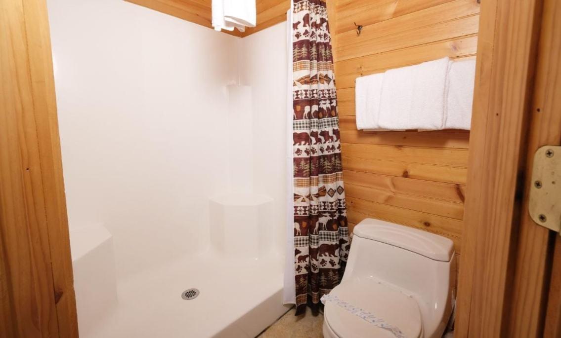 Villa Smoky View With A Twist à Pigeon Forge Extérieur photo