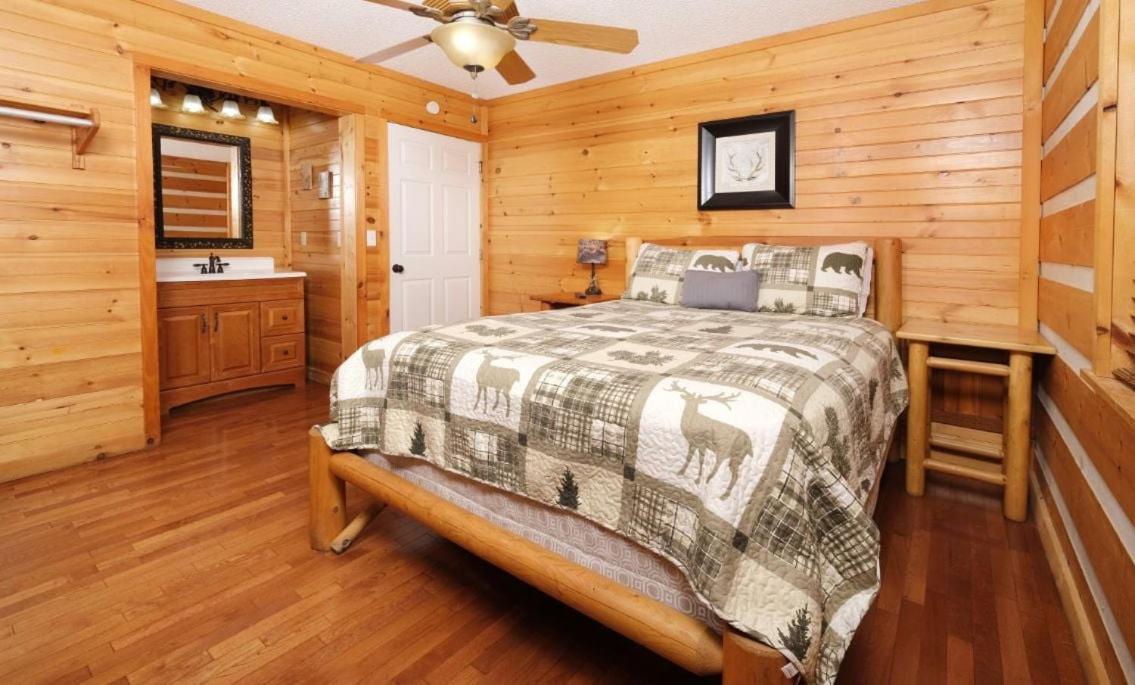 Villa Smoky View With A Twist à Pigeon Forge Extérieur photo