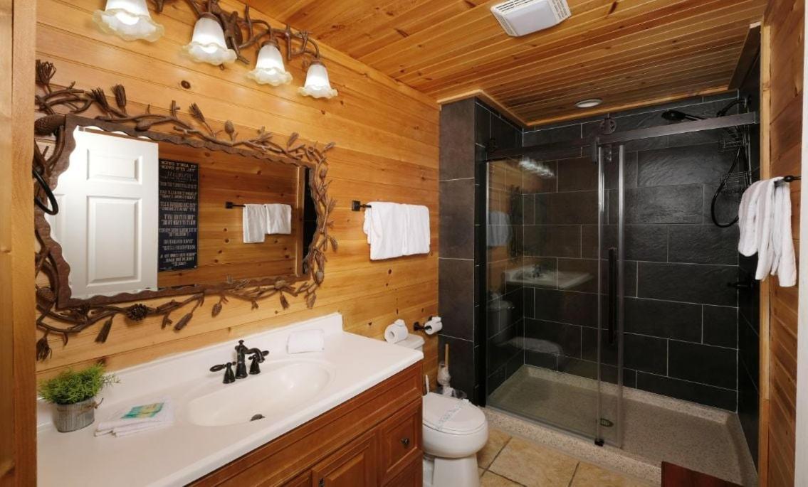 Villa Smoky View With A Twist à Pigeon Forge Extérieur photo