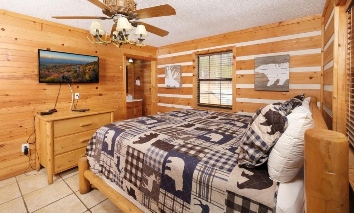 Villa Smoky View With A Twist à Pigeon Forge Extérieur photo